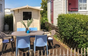 Awesome Home In Bredene With Kitchen